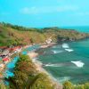 7 Daya Tarik Pantai Menganti, Pesona Pasir Putih Diapit Tebing Karst ala Bali di Kebumen