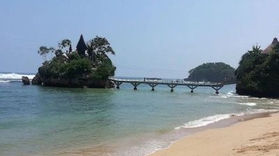 Pantai Muara Gembong