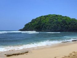 Pantai Tanjung Penyu: Pengalaman Menemukan Sisi Tenang di Tepi Selatan